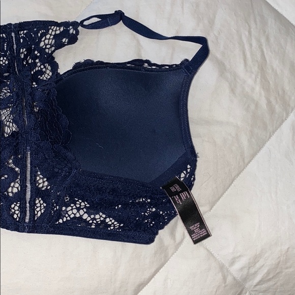 Victoria’s Secret Sexy Push Up - Picture 2 of 2